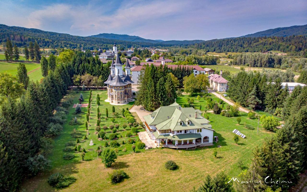 Casa "Ierusalim-Hozeva-Hozeva" Konuk evi Minastirea Neamt Dış mekan fotoğraf